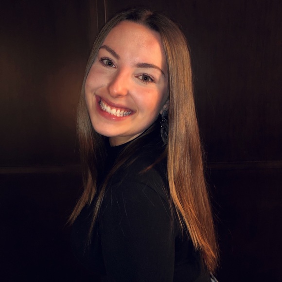 Meet your Posher, Amanda - Picture 1 of 1